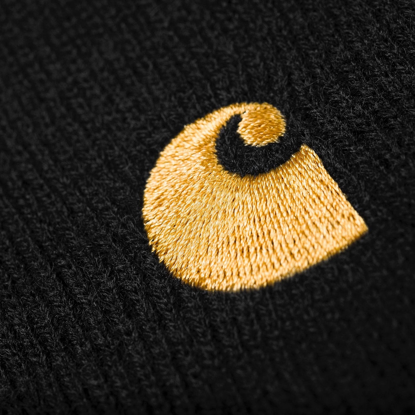 Chase Beanie - Black / Gold