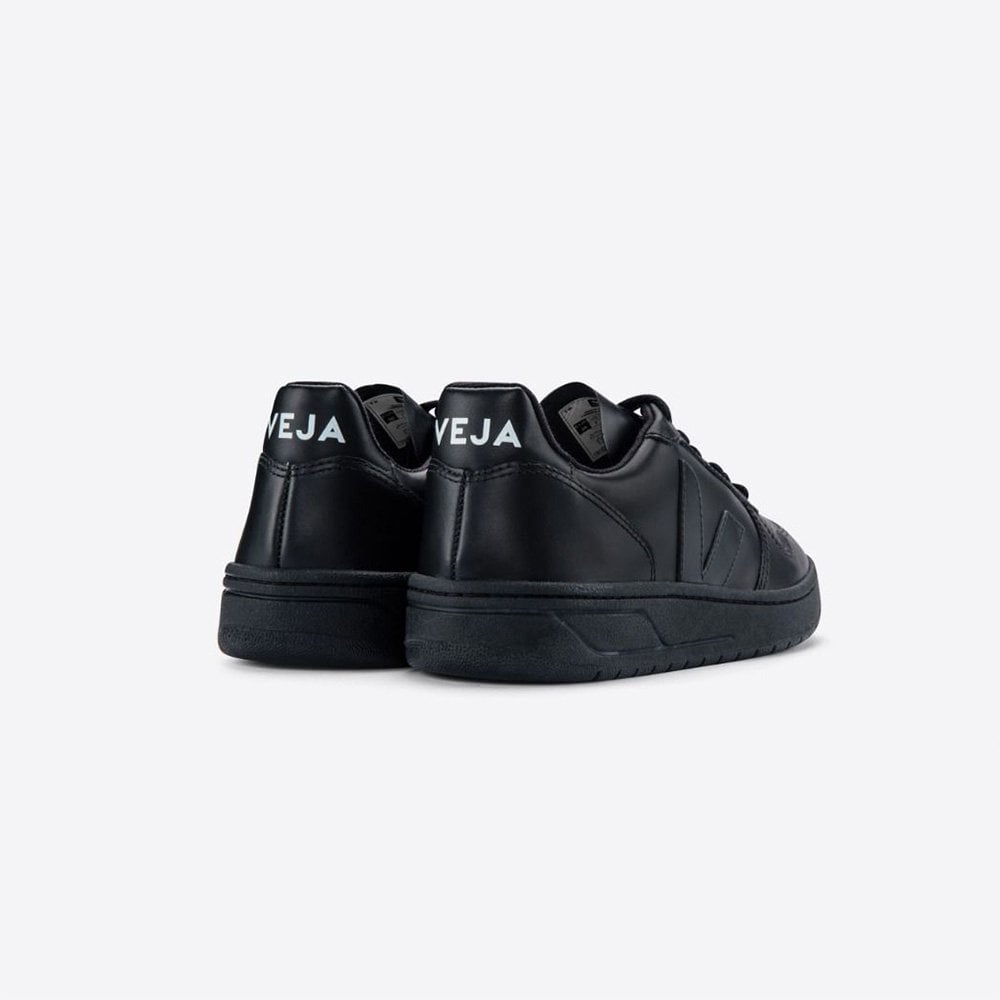 Women's V-10 Cwl Black Black Sole (vegan)