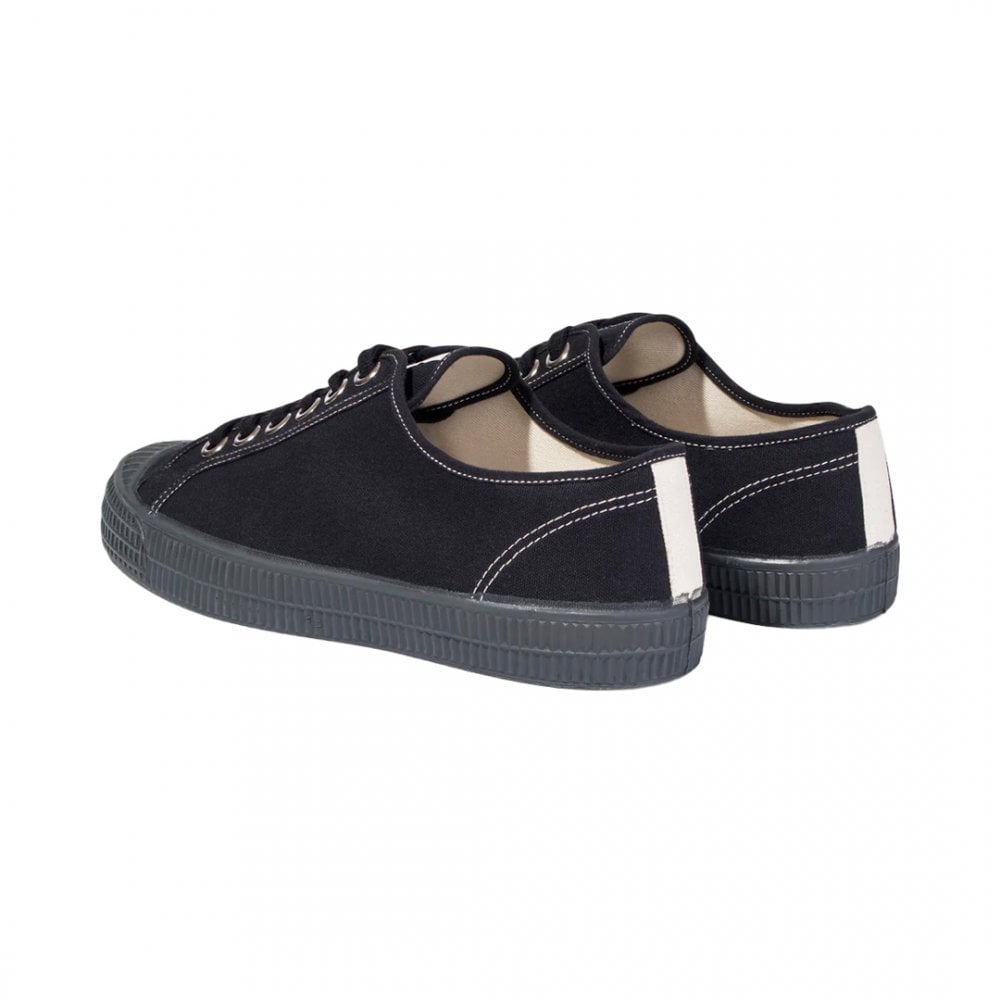 Star Master Contrast Stitch Black / Grey