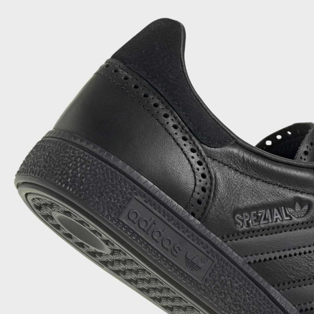 Handball Spezial - Core Black / Carbon