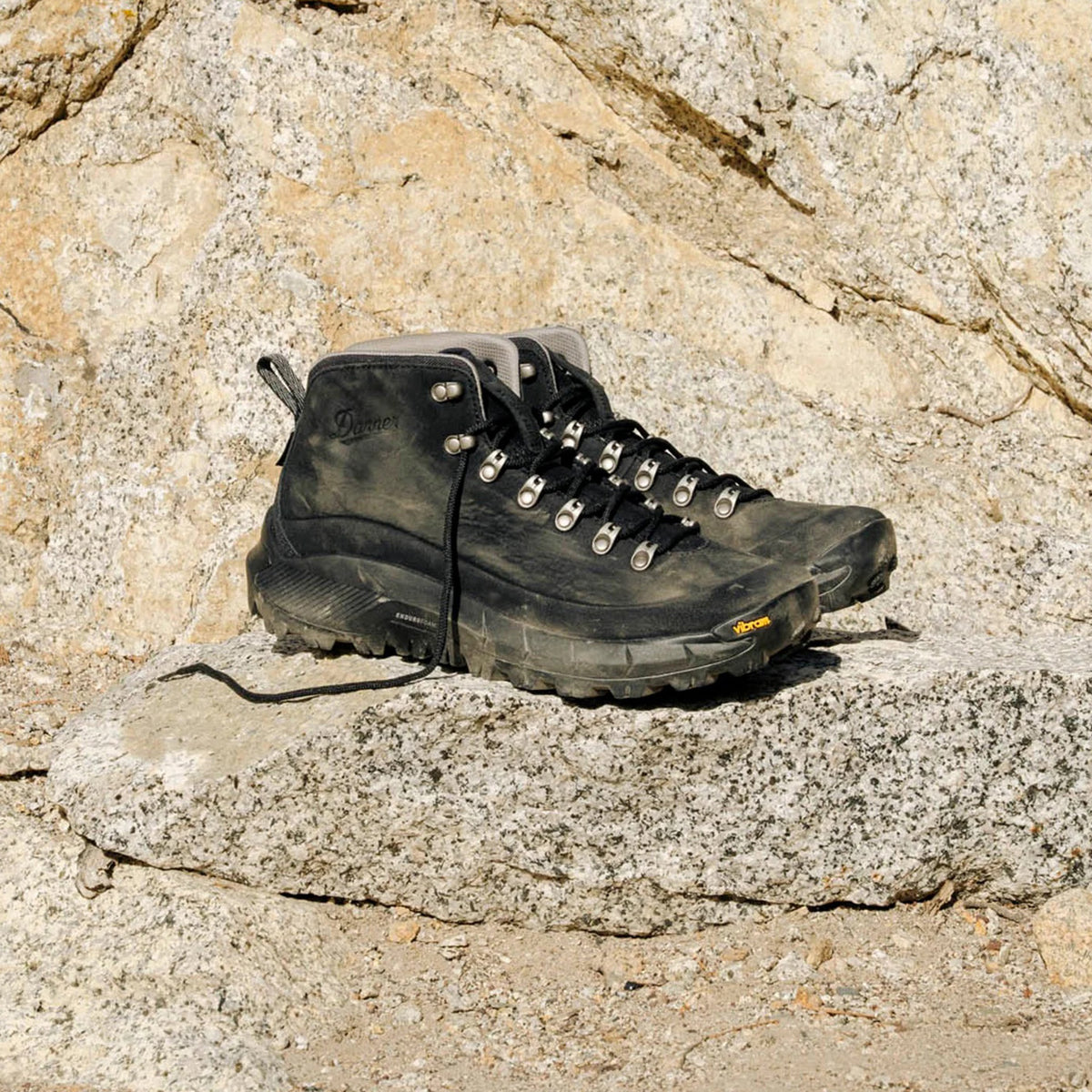 MTN45 Mid GTX - Jet Black