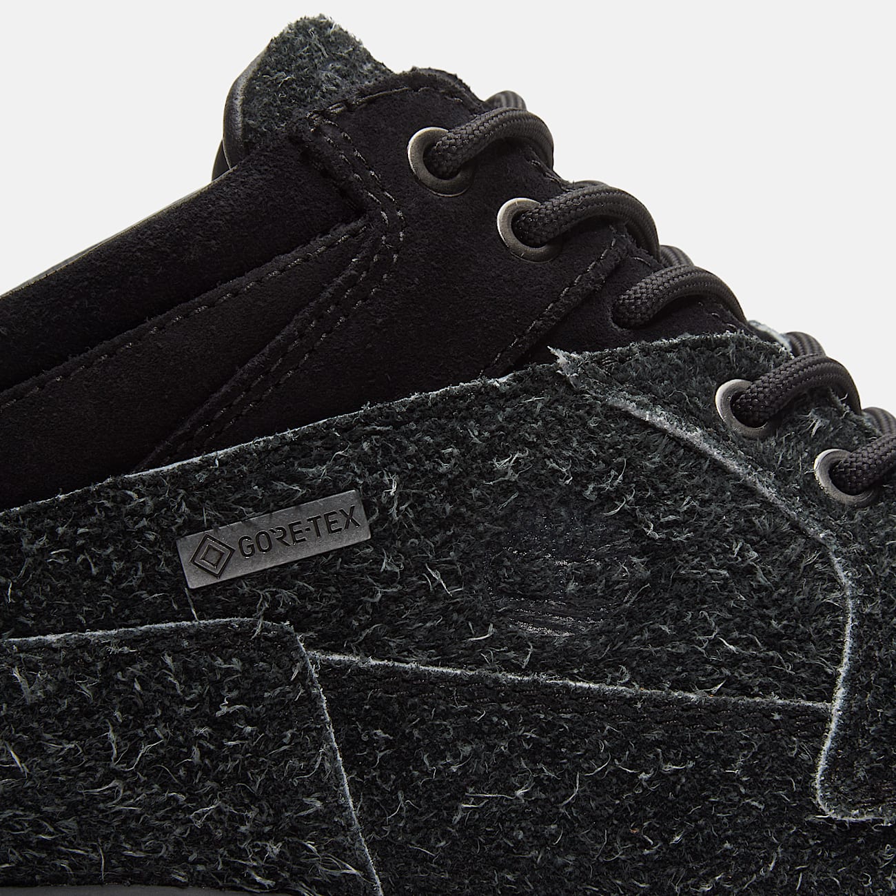 Heritage Mid Lace GORE-TEX® Boot - Black Suede