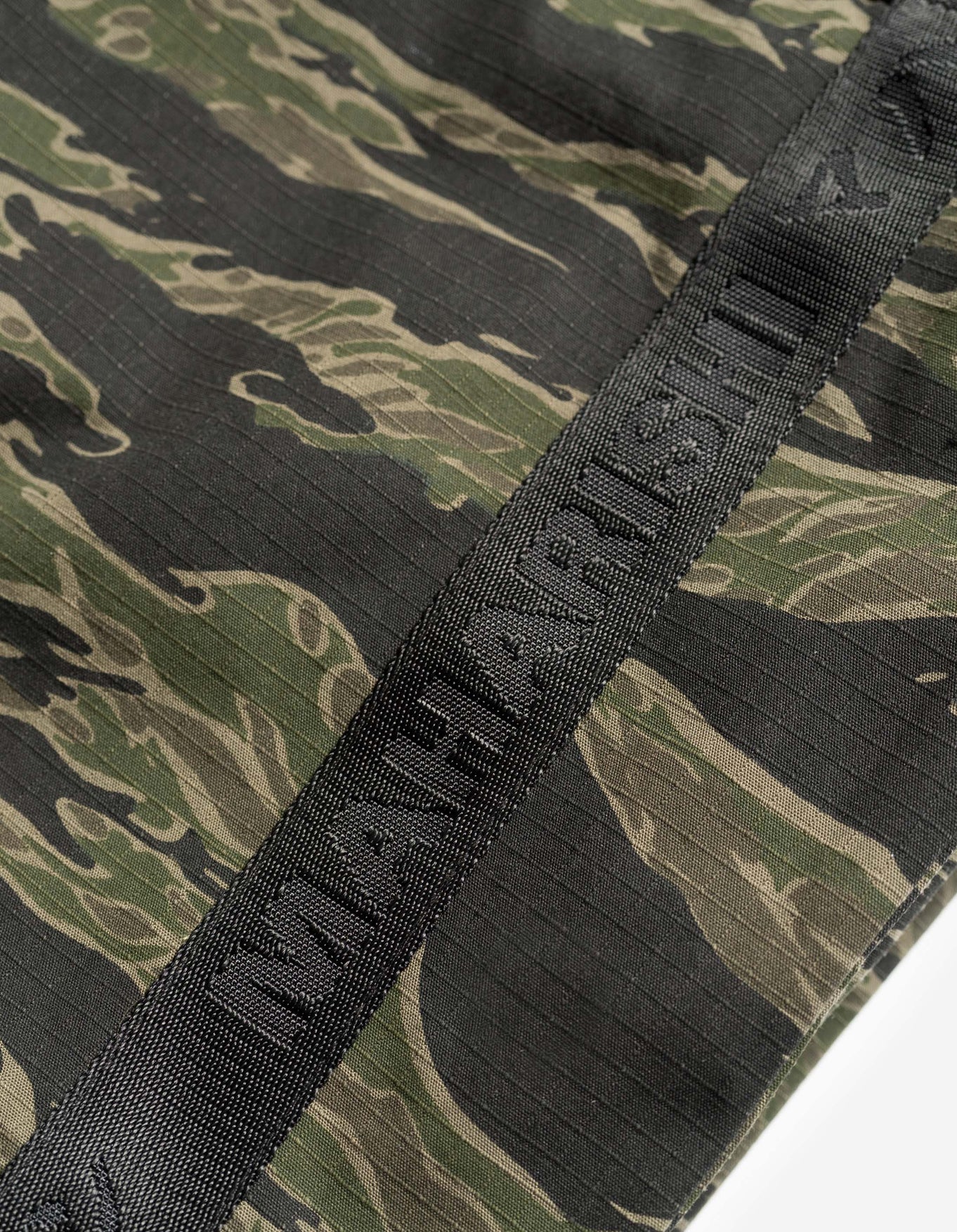 7138 Utility Tote Bag Bonsai Tigerstripe