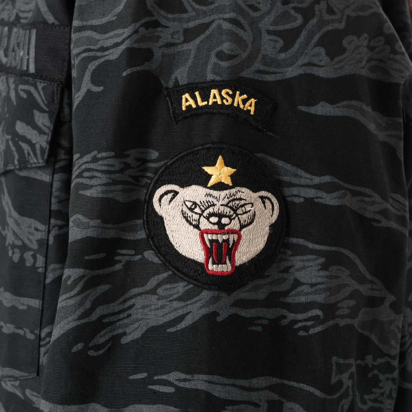 7147 Bonsai Tigerstripe L/S Utility Shirt Subdued Night