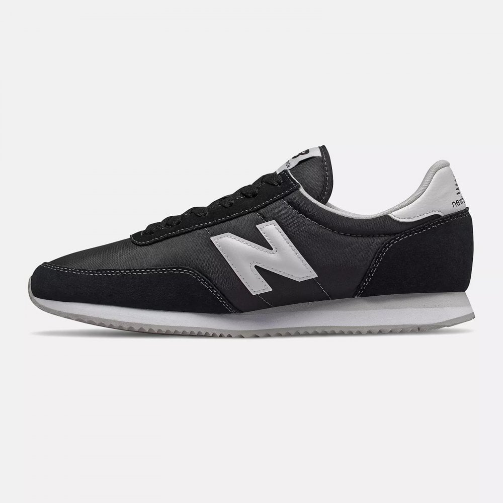 720 - Black / White - UL720AA