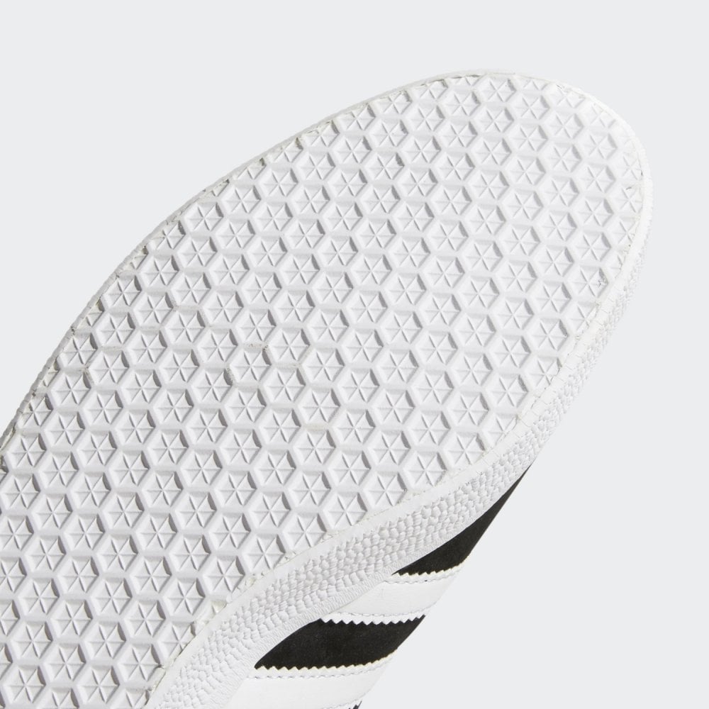 Gazelle - Core Black/ White/ Gold Metallic