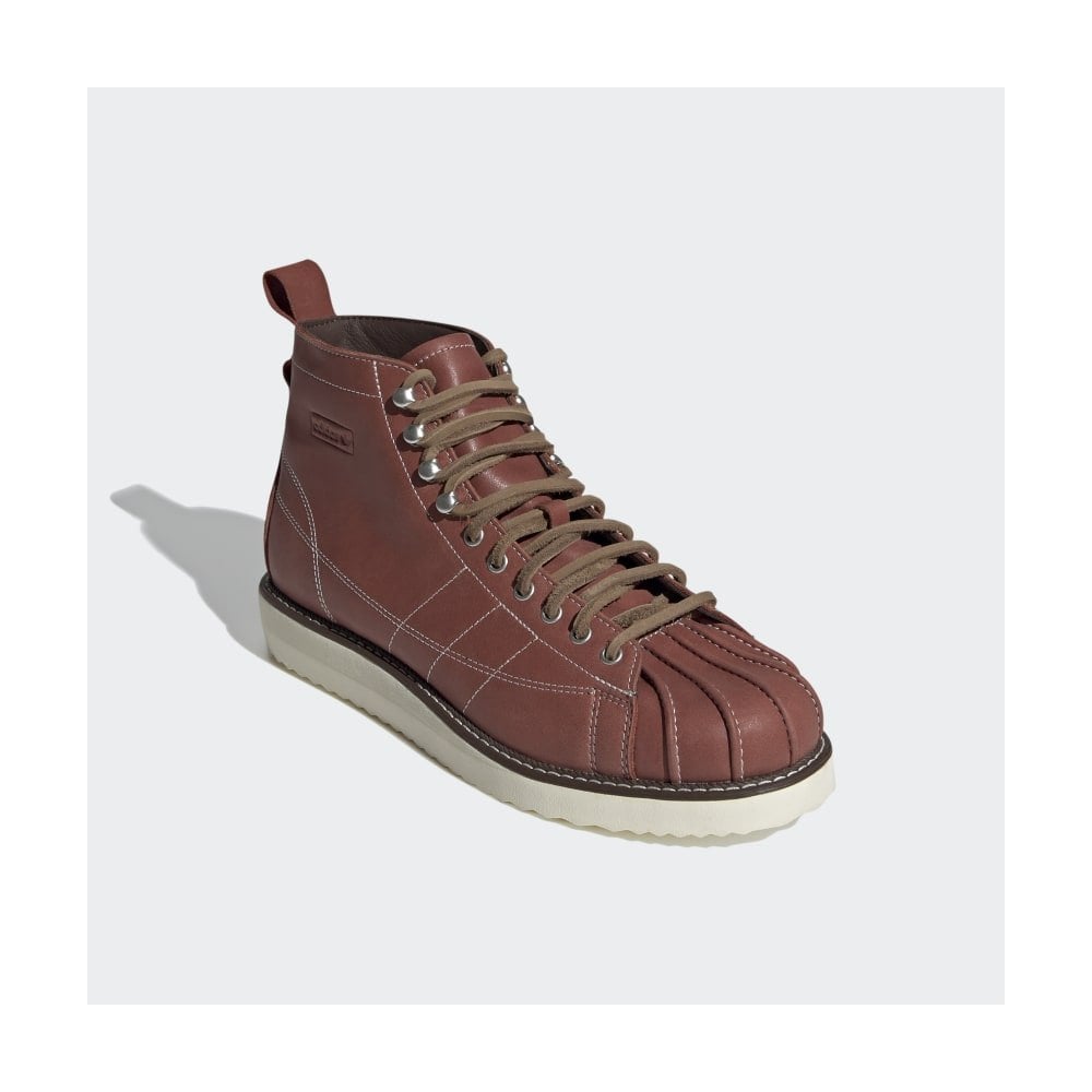 Superstar Boots