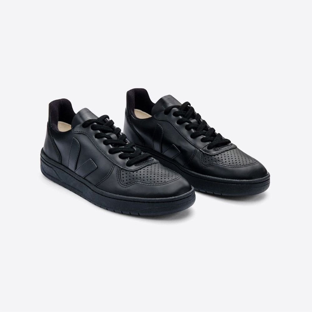 Women's V-10 Cwl Black Black Sole (vegan)