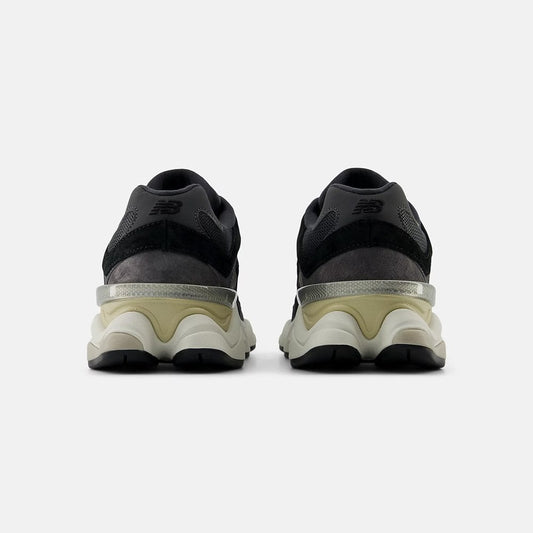 9060 - Black / Phantom - U9060BLC