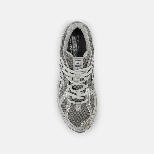 1906R - Harbor Grey / Silver Metalic