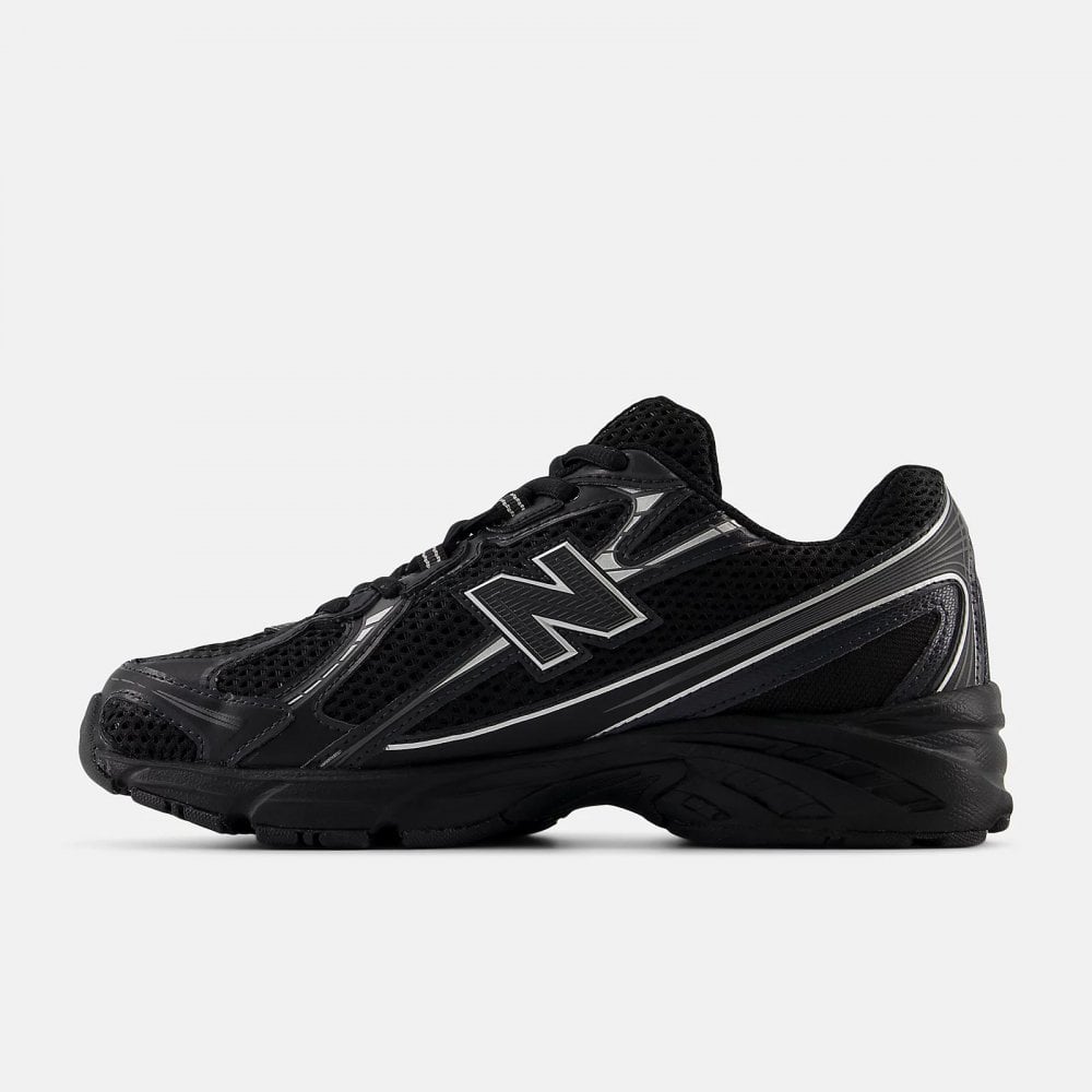 740 Black / Silver Metallic - U740BM2