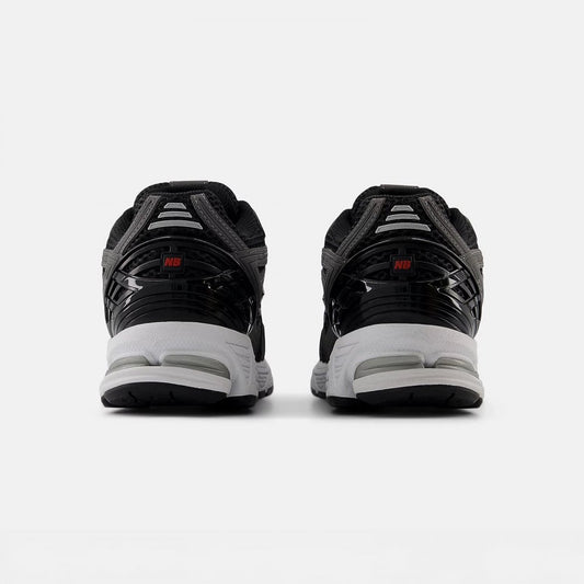 1906R - Black / Team Red - Unisex - U1906RCB