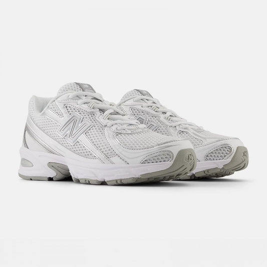 740  - White / Silver Metallic - U740WM2