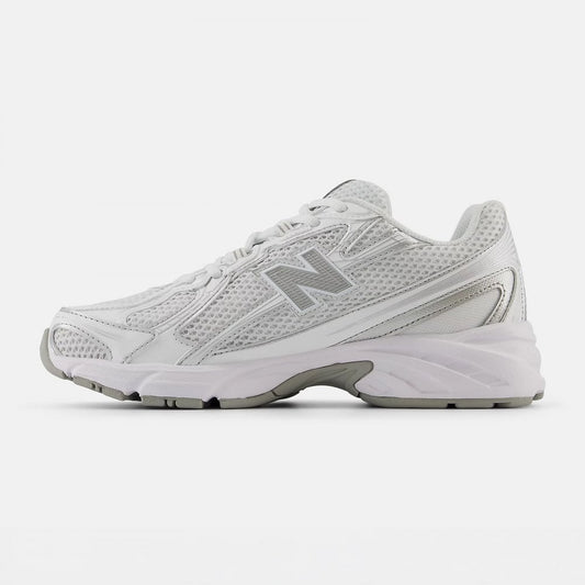 740  - White / Silver Metallic - U740WM2
