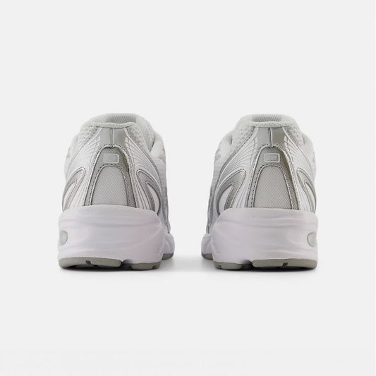740  - White / Silver Metallic - U740WM2