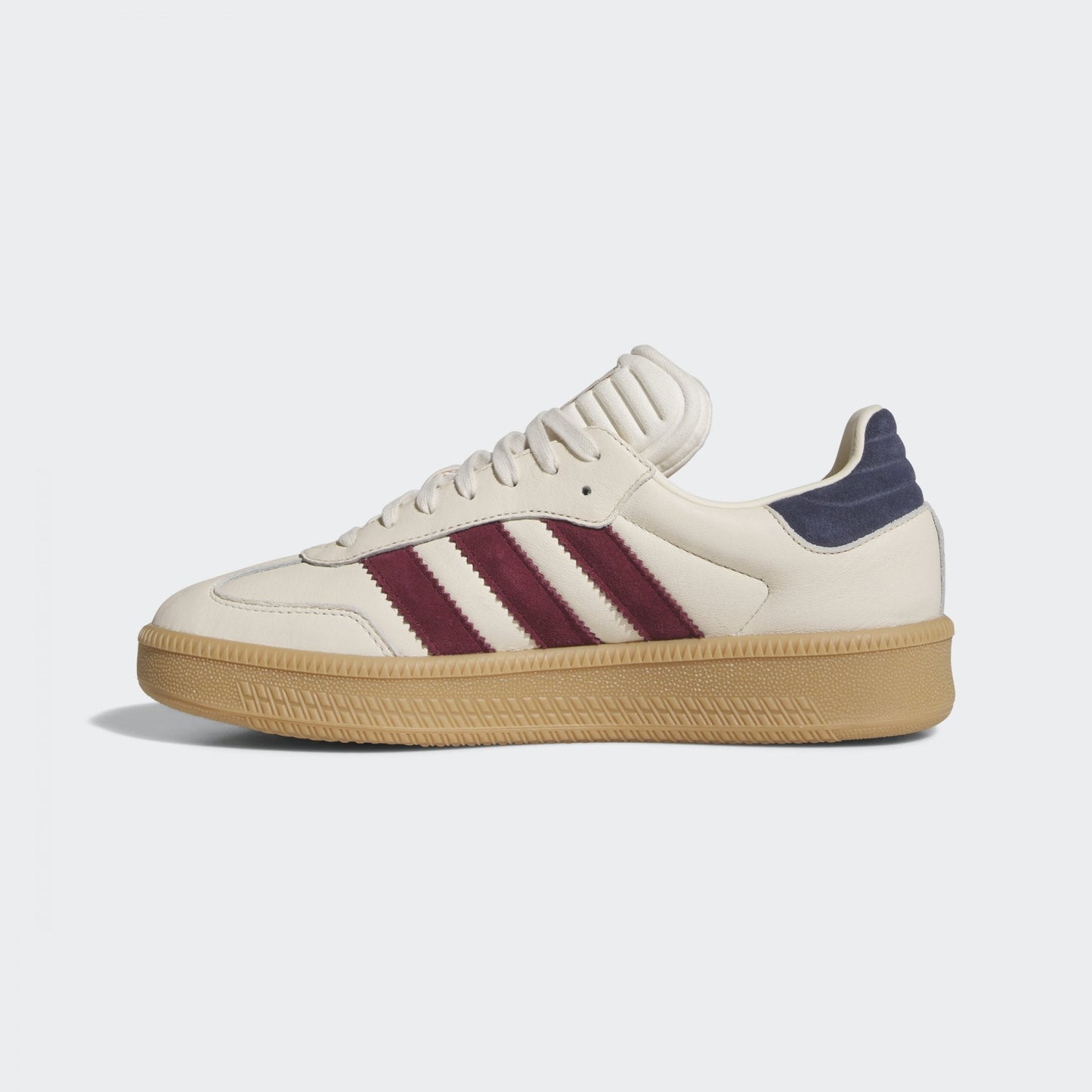 Samba XLG - Wonder White/ Shadow Red/ Gold Metallic