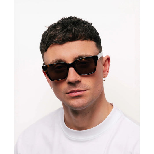 Dean - Tortoise Brown