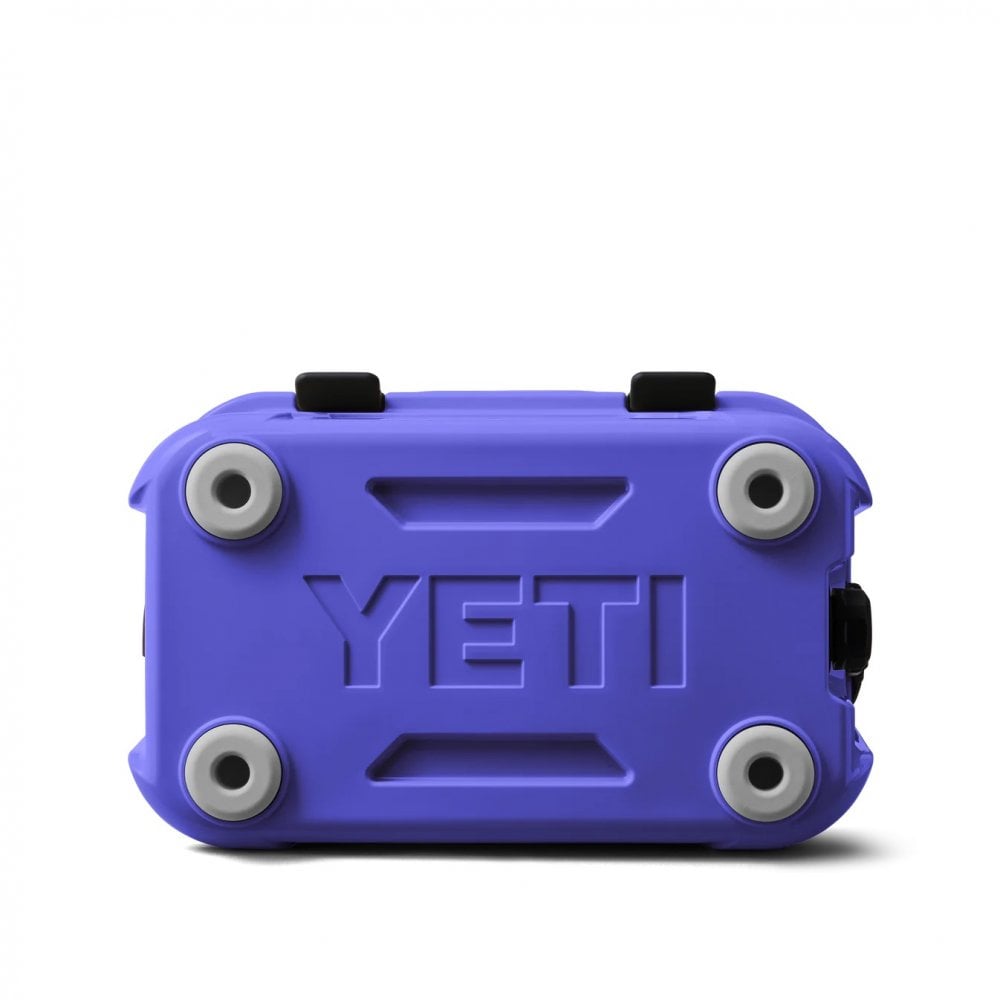Roadie® 15 Cool Box Ultra Marine Violet