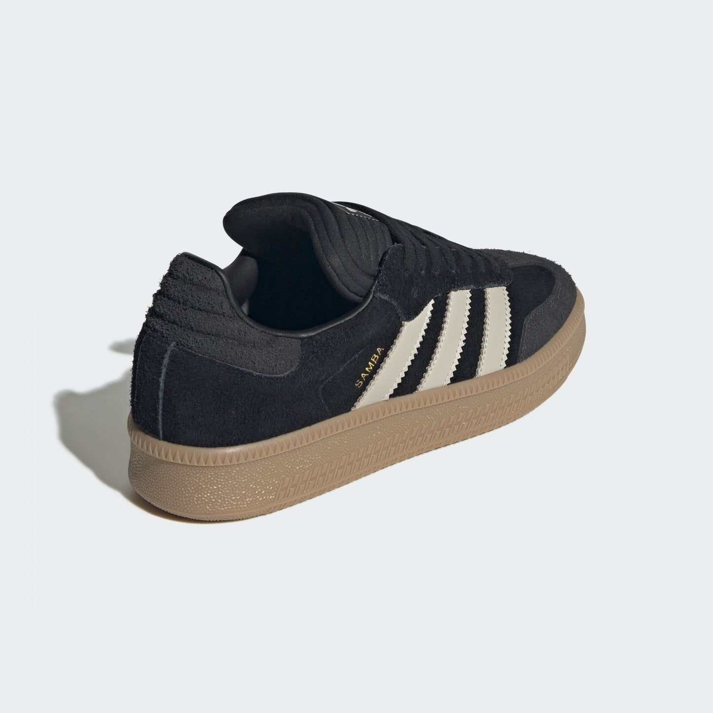 Samba XLG - Core Black / Wonder Aluminium / Gum4