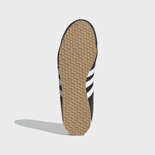 Italia 70's - Core Black / Cloud White / Gum