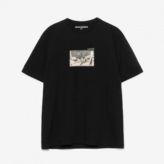 2213 Travellers In Snow T-shirt