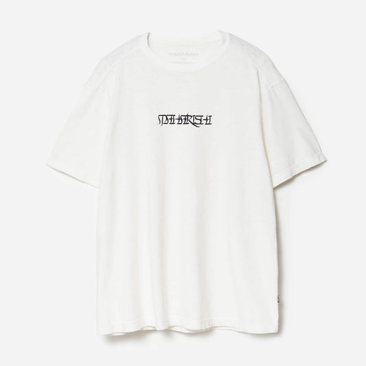 7551 Maha Script T-Shirt - Whte