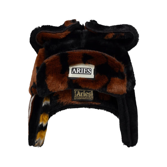 Fuzzzy Duck Does He Trapper Hat