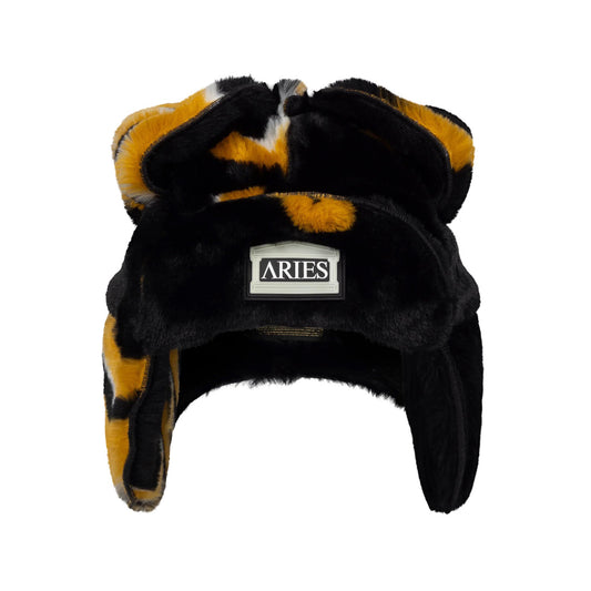 Fuzzzy Duck Does He Trapper Hat