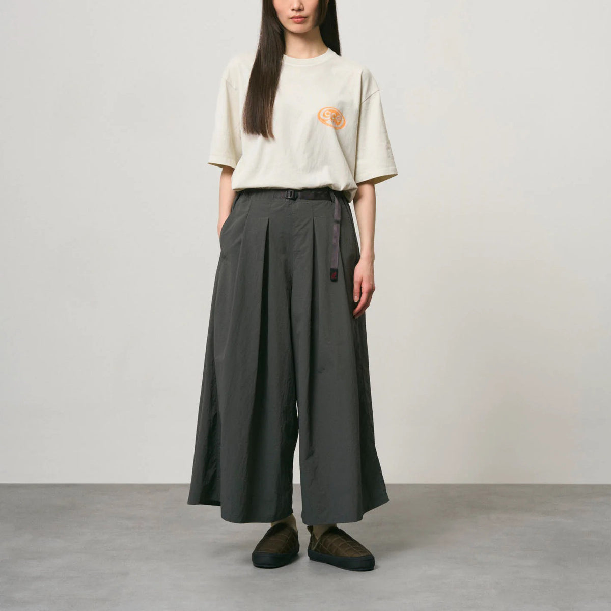 Women's Nylon Flare Pant - Carbon