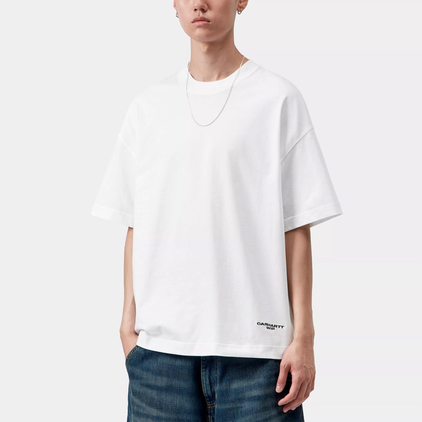 S/S Chapter Script T-Shirt - White / Black