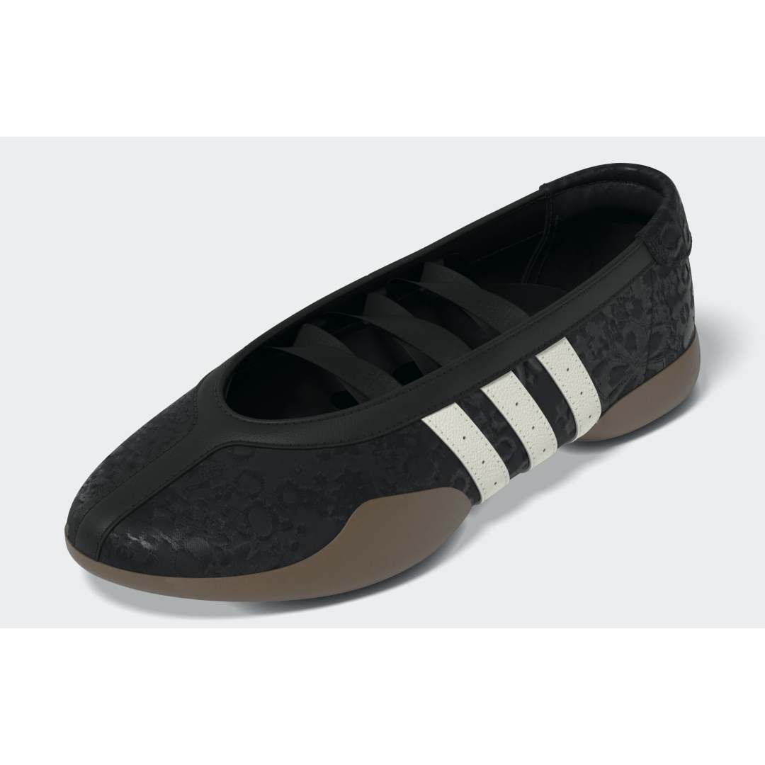 Adidas X Liberty London Taekwondo Mei - Core Black / Off White / Gum