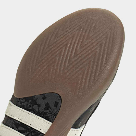 Adidas X Liberty London Taekwondo Mei - Core Black / Off White / Gum