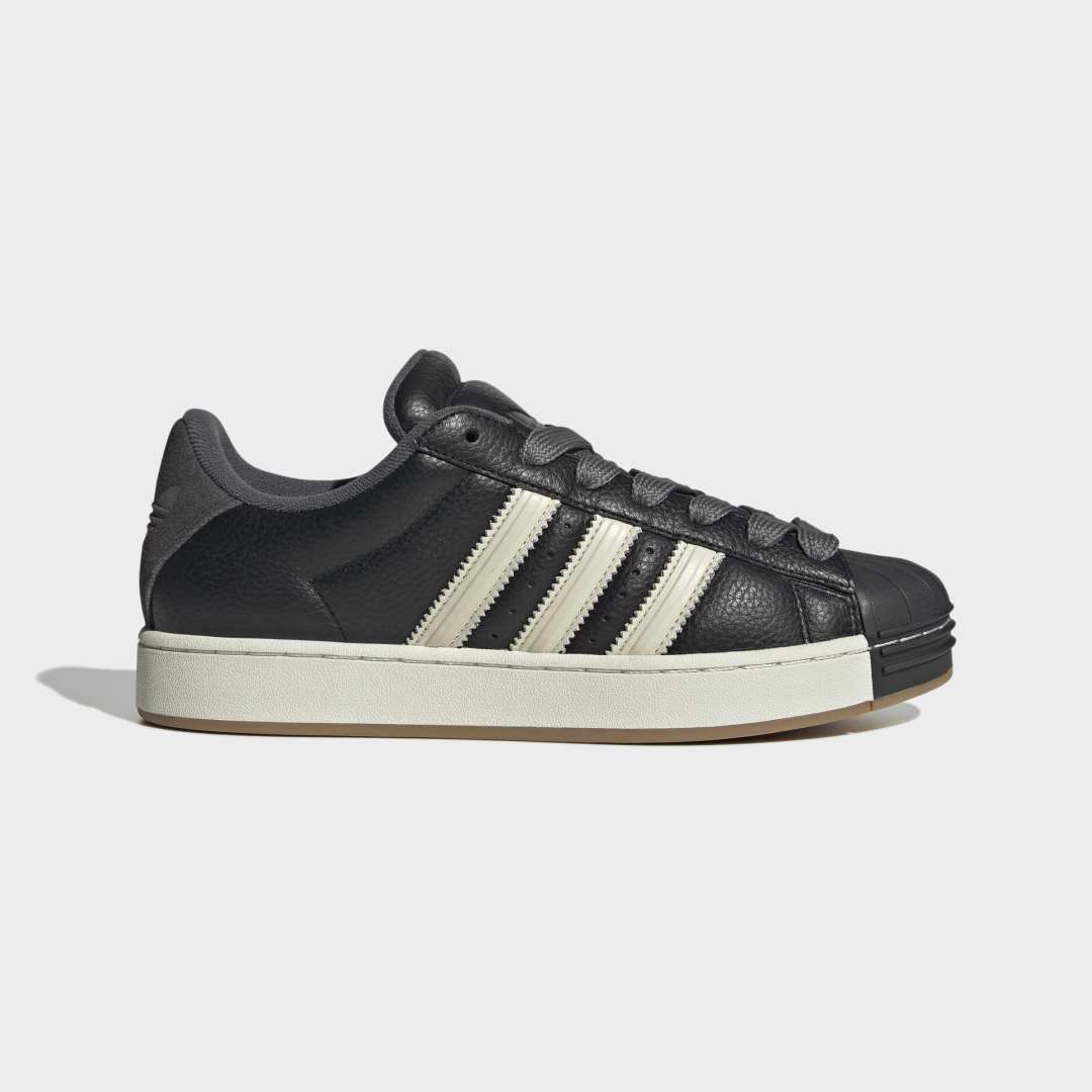 Superstar ST - Core Black / Off White / Gum