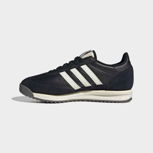 SL72 - Core Black / Off White / Charcoal