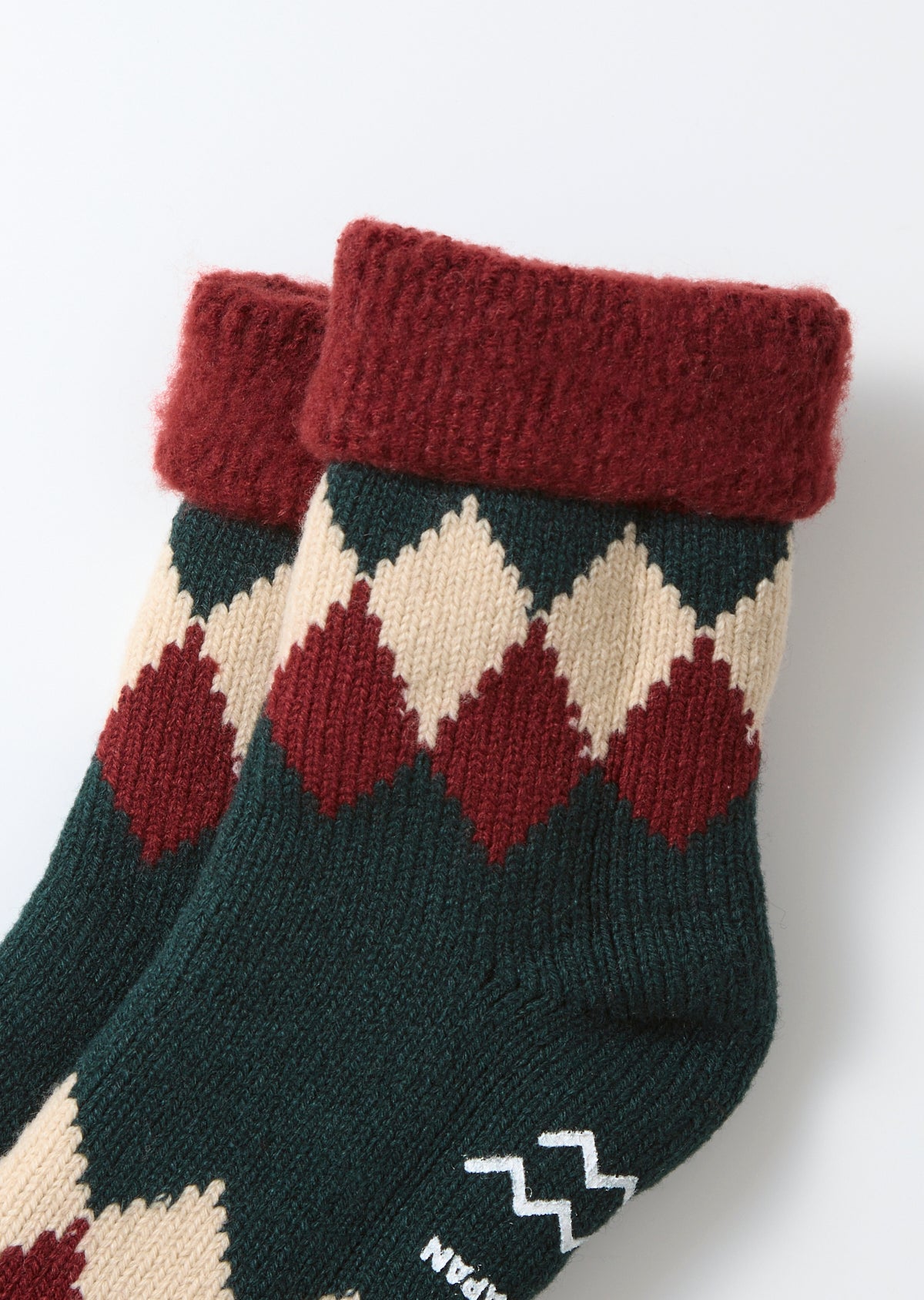 Comfy Room Socks, Diamond - Dark Red / Dark Green