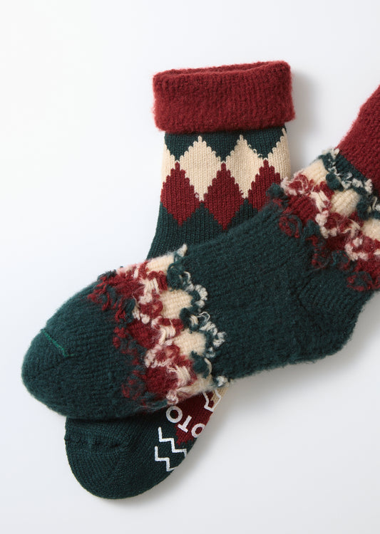 Comfy Room Socks, Diamond - Dark Red / Dark Green