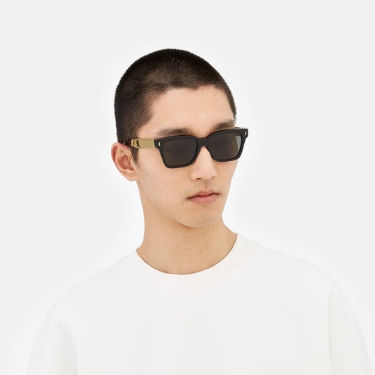 America Francis - Black